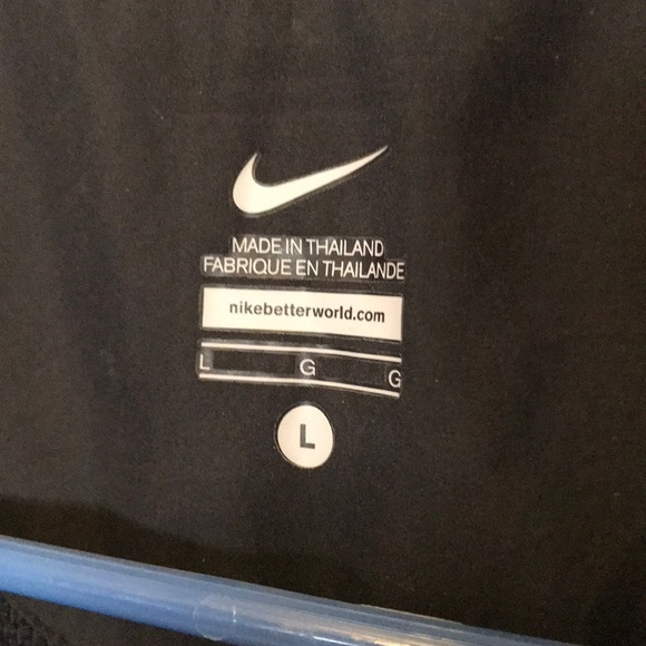 Wind Jacket - Picture 2 of 4